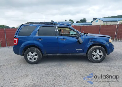 2008 Ford Escape Xlt z USA, uszkodzony, nr VIN 1FMCU93198KB75451